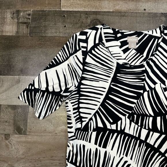 Chicos Women’s Size 0 Palm Print Top Black White Short Sleeve Side Tie Summer - Picture 7 of 9